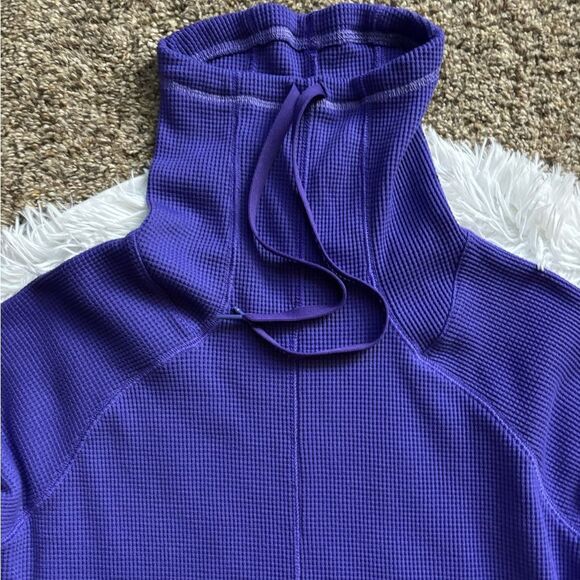Under Armour Thermal Top Purple Womens Size Medium - Picture 3 of 7
